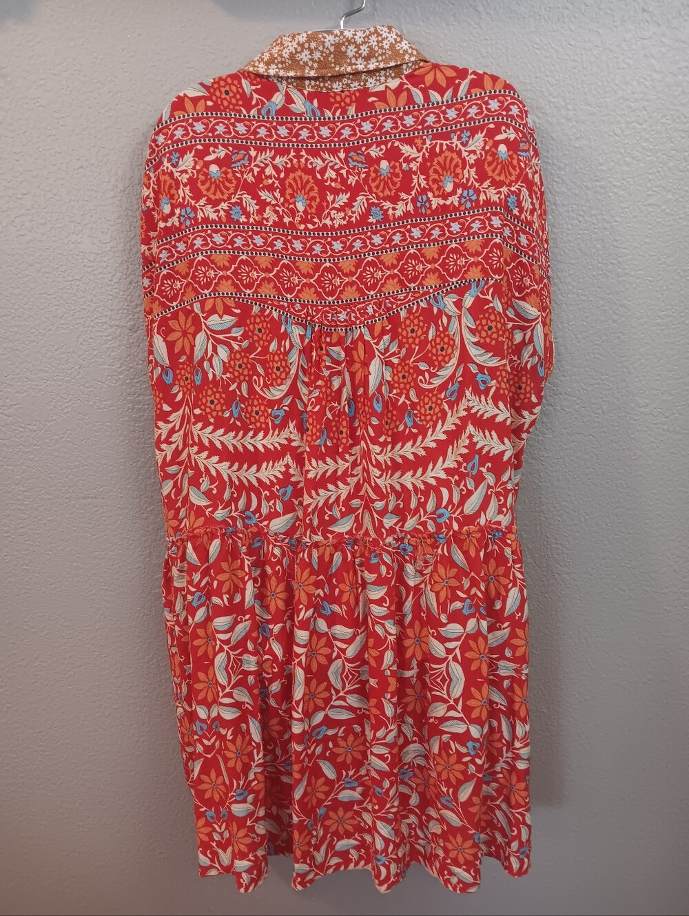 Easel Los Angeles Dress - Picture 2 of 8